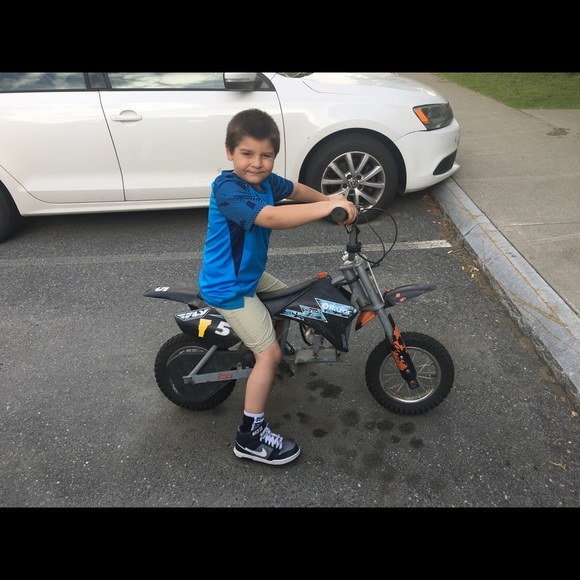 Meet your Posher, Melissa - Picture 6 of 6